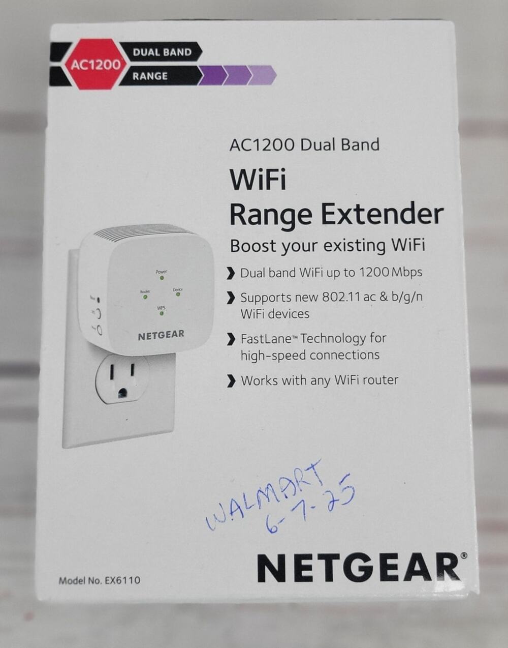 NETGEAR Wi-Fi Range Extender AC1200 EX6110 Dual Band White